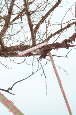 Easy-Center is a duo focusing on Scenography, Installation and Set Design