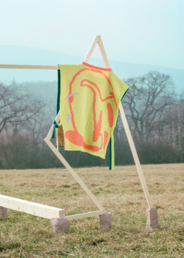 Easy-Center is a duo focusing on Scenography, Installation and Set Design