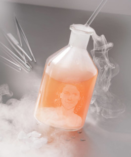 Easy-Center is a duo focusing on Scenography, Installation and Set Design