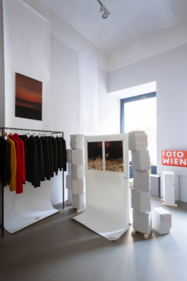 Easy-Center is a duo focusing on Scenography, Installation and Set Design
