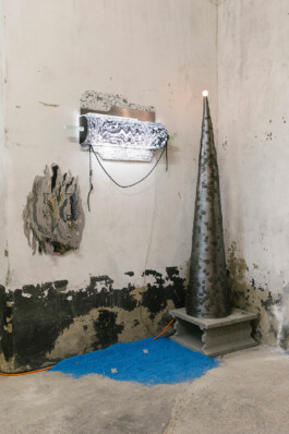 Easy-Center is a duo focusing on Scenography, Installation and Set Design